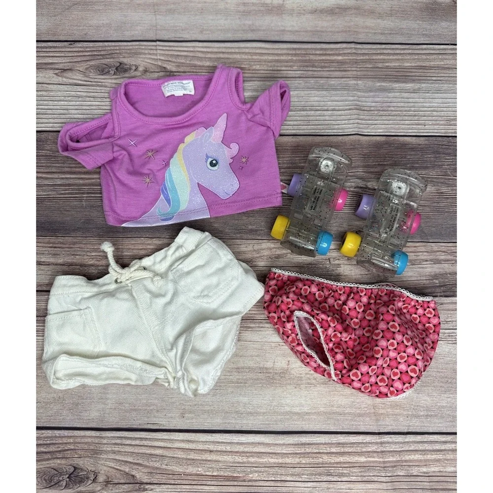 Build A Bear BABW Outfit Unicorn Top & White Denim Shorts, & Skates